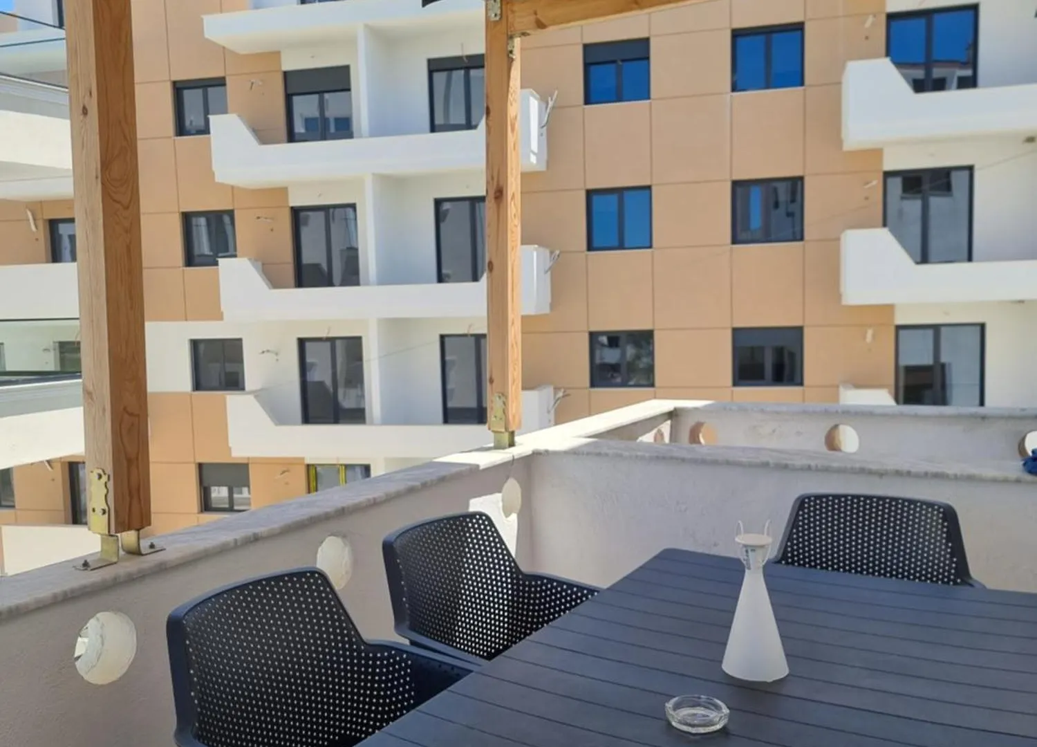 Ergi'S Apartment 골렘